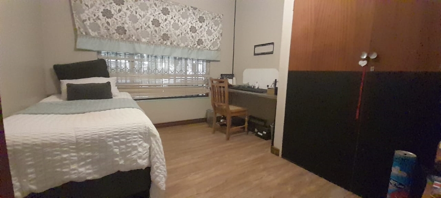 4 Bedroom Property for Sale in Wilkoppies North West